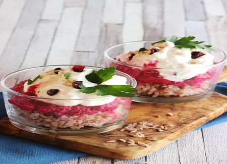 Verrine apéritive, riz rose et betterave rouge