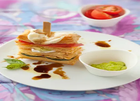 Mille-feuilles de tomate rôtie à l'italienne