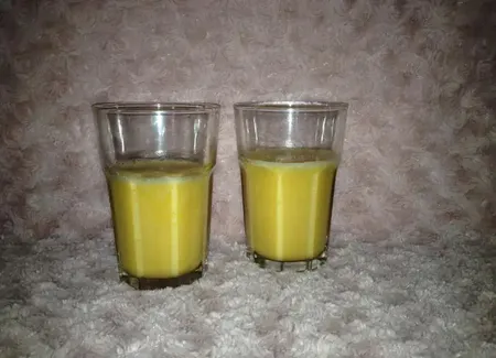 Smoothie pêche abricot orange