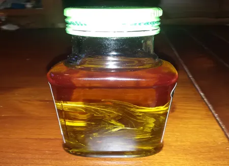 Huile d'olive au basilic