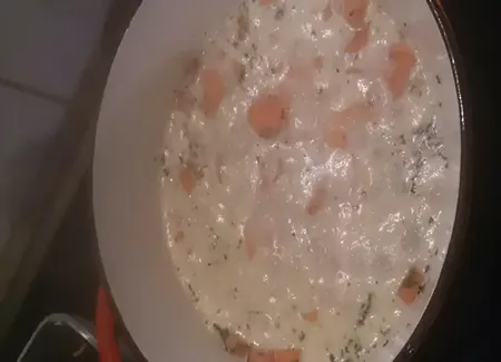 Carottes fondantes à la crème et au vin blanc