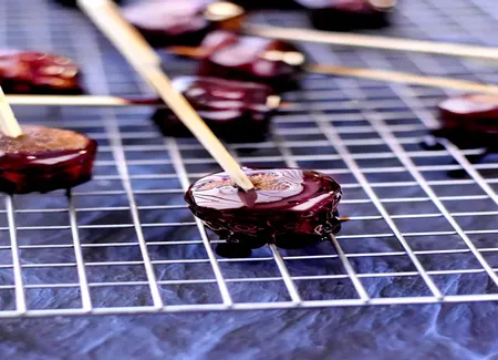 Cannelés façon pommes d'amour