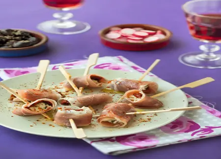 Mini brochettes au jambon de parme et aux tomates séchées