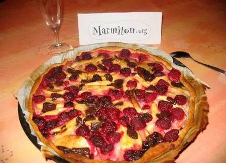 Tarte pommes - framboises - chocolat