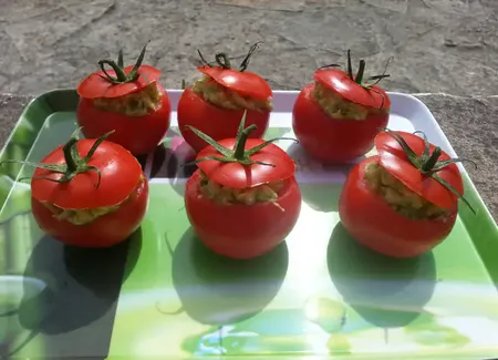 Tomates farcies à l'avocat