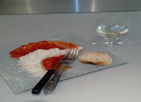 Roussette à la tomate