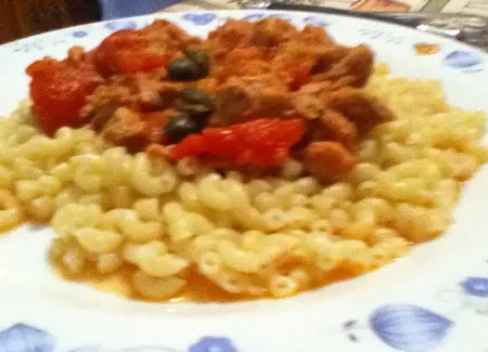 Spaghetti tomate, thon, câpres