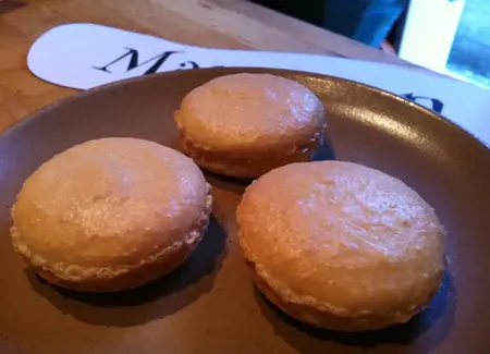 Macarons coco citron (au lemon curd)
