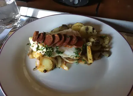 Cabillaud au chorizo et aux pommes de terre poêlées