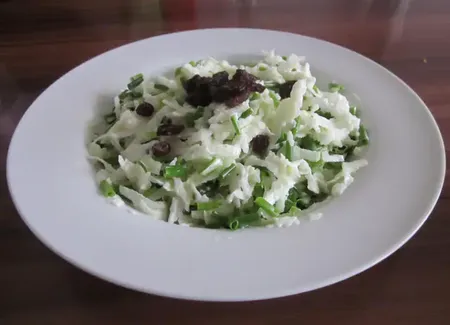 Salade de chou-rave façon coleslaw