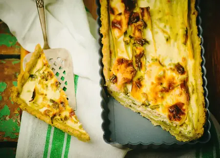 Tarte aux poireaux et cabillaud