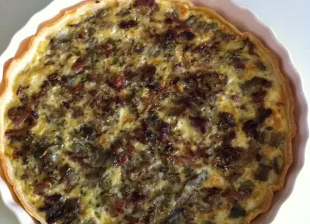Tarte aux aubergines et aux lardons
