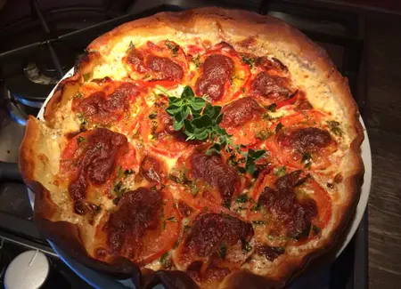 Tarte jambon cru tomate