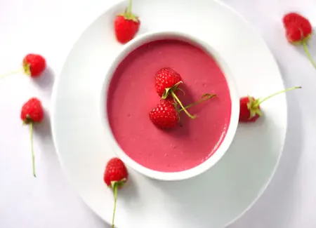 Crème mousseuse aux fraises