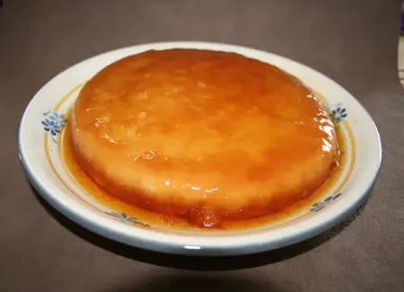 Flan aux pommes caramélisé sans farine