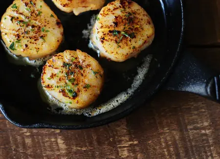 Noix de saint jacques flambées au whisky