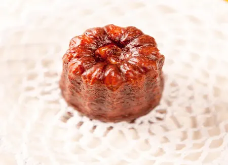 Cannelés de bordeaux