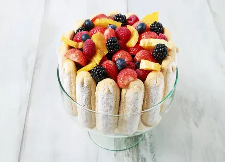 Charlotte aux fruits d'été