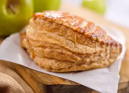 Chaussons de pommes au foie gras