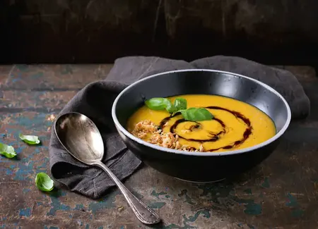 Velouté de butternut aux champignons