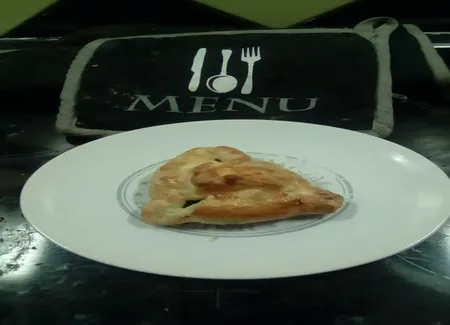 Feuilletés de saumon, feta et épinards