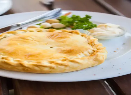Tourte au comté et à la ventrèche