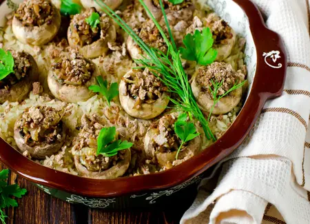 Champignons farcis maison