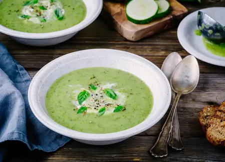 Soupe de poireaux et autres légumes