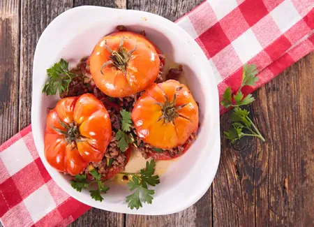 Tomates farcies à la viande et au parmesan