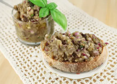 Caviar d'aubergines et olives