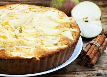 Gâteau anna (tendre biscuit aux pommes et poires)