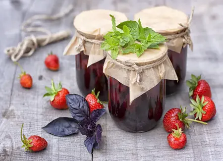 Confiture de fraises à la menthe