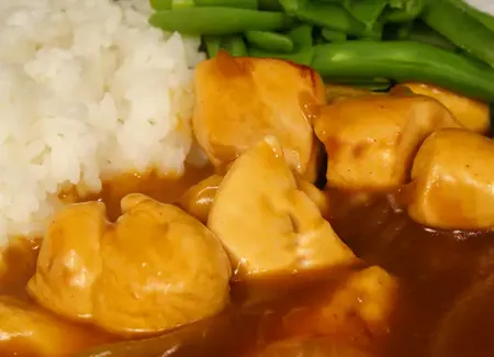 Poulet à l'ananas sauce aigre douce