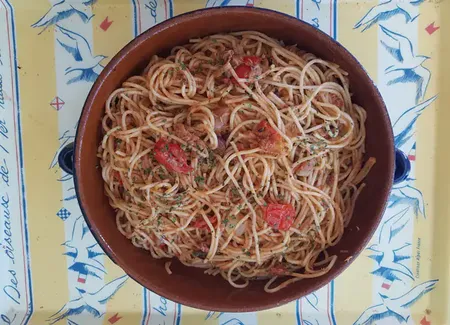 Spaghetti au thon à la provençale