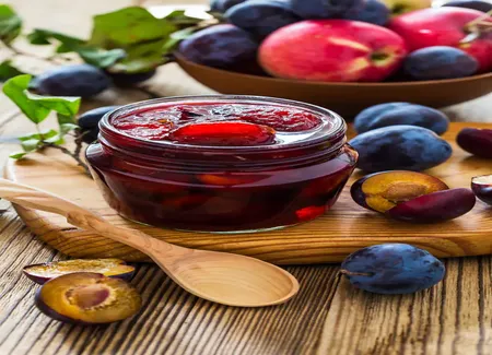 Confiture de prunes au miel