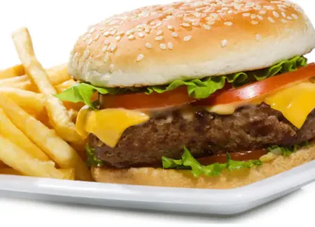 Sandwich bon et rapide "le hummer" avec 3 étages