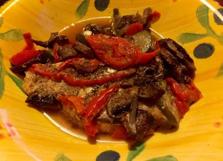 Papillote d'espadon aux petits légumes