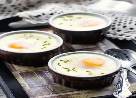 Oeufs cocotte au jambon, au micro-ondes