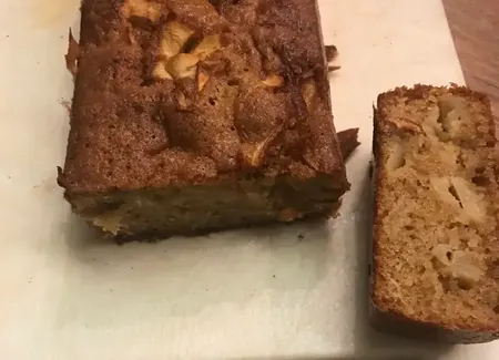 Cake à la pomme et à la cannelle gourmand