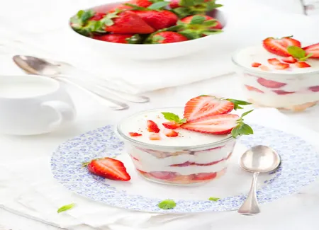 Tiramisu light au fromage blanc et fraises