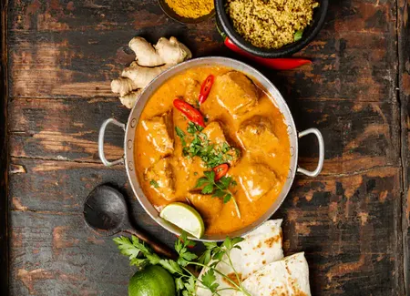 Poulet mariné au curry et gingembre facile