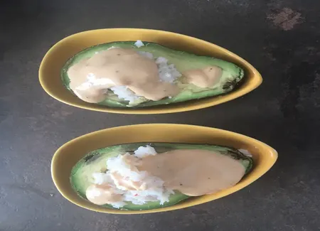 Demi-avocats farcis au crabe