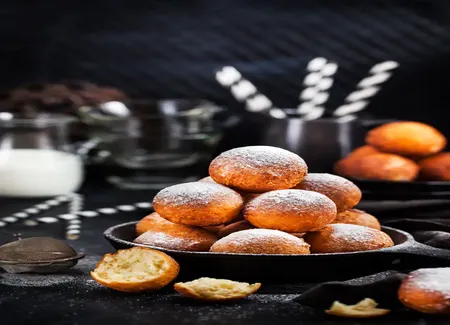 Beignets de fromage blanc (ou sirniki)