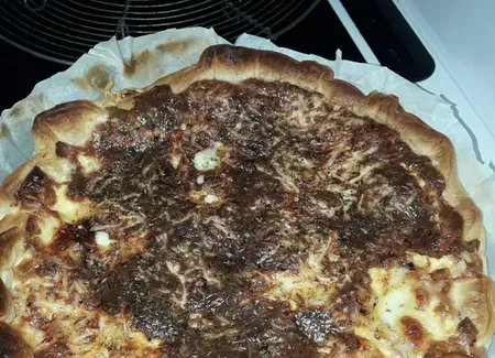 Quiche à la mozzarella et aux lardons