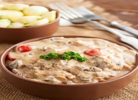 Boeuf stroganoff de luxe à la crème sure