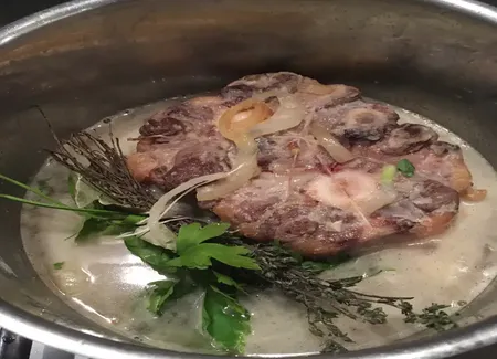 Soupe de queue de boeuf (ochsenschwanzsuppe)