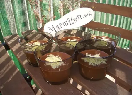 Mousse au chocolat au lait et caramel