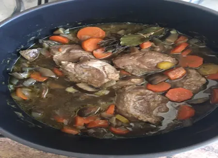 Joues de porc en cocotte