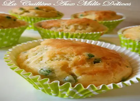 Cakes aux petits pois et comté