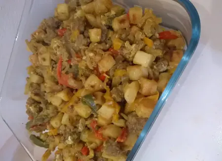 Poêlée de poivrons et pommes de terre, boeuf haché au ras el hanout